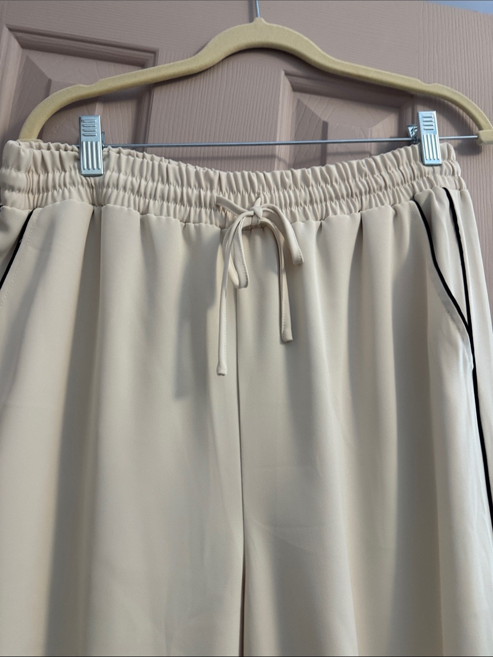 Melody’s new with tags Cream Pant set L - Picture 9 of 12